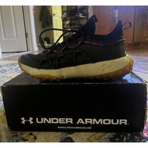 Under Armour UA HOVR Summit Fat Tire Shoes 3022945-107 Mens 10.5 With Box
